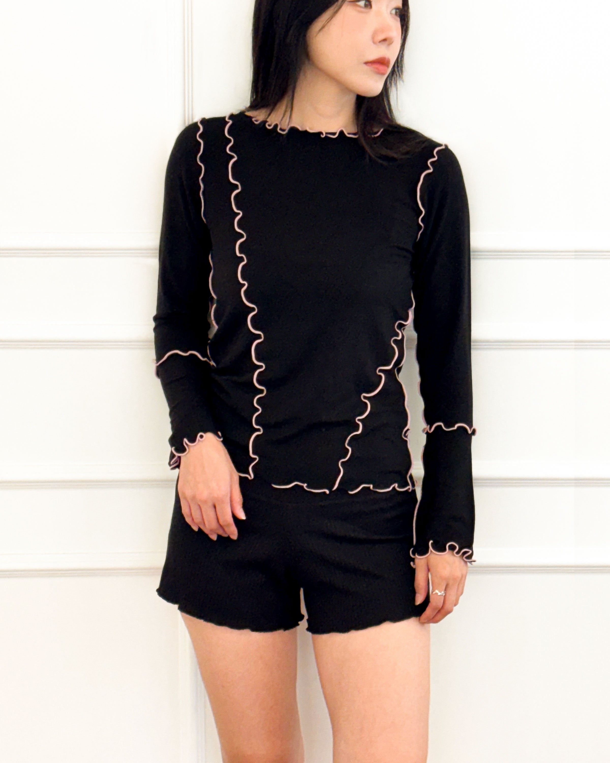 [チクチクしなくてかわいい服] 締め付けないシアートップス（ブラック） + 綿混キャミソールセット（ブラック）