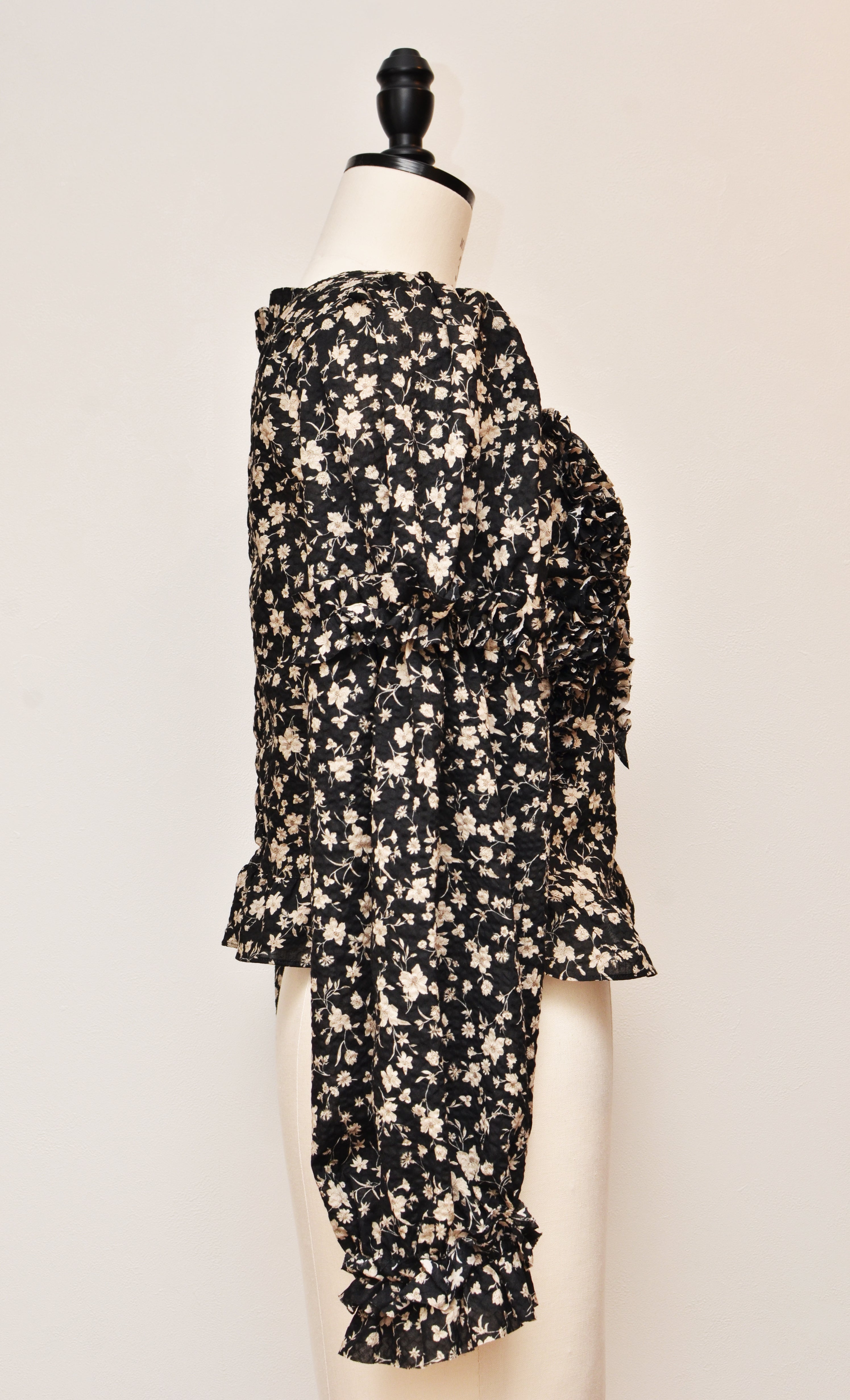 [チクチクしない服][受注生産] [洗濯可能] フリルモチーフコットンブラウス(BLK)