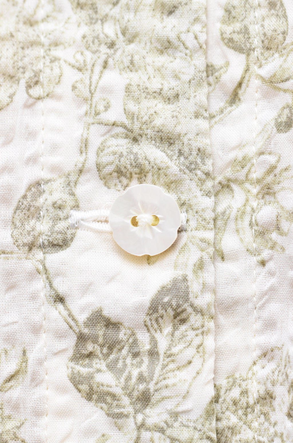 [Non-itchy clothing][Made to order][Washable] Frill motif blouse