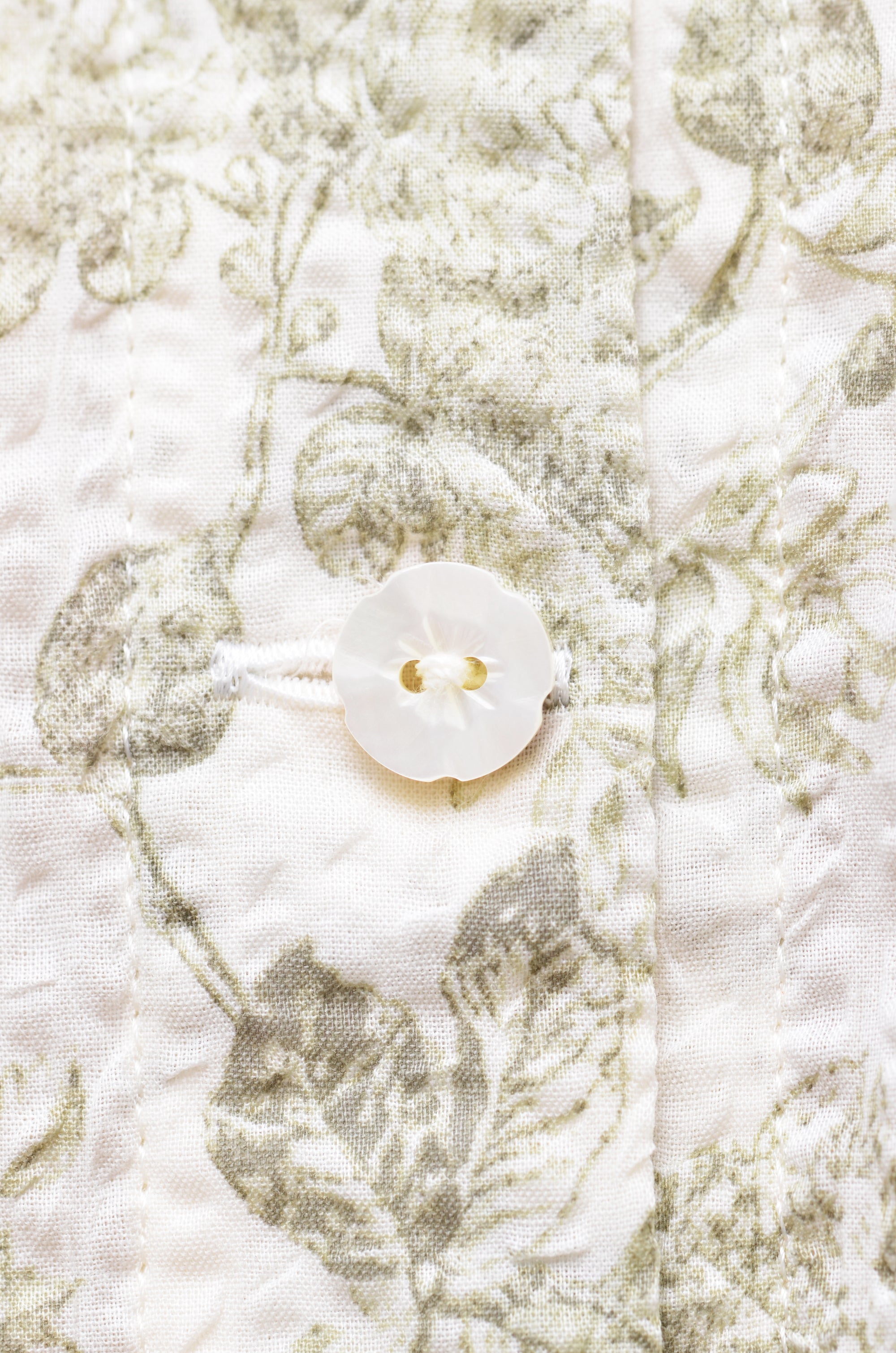 [Non-itchy clothing][Made to order][Washable] Frill motif blouse