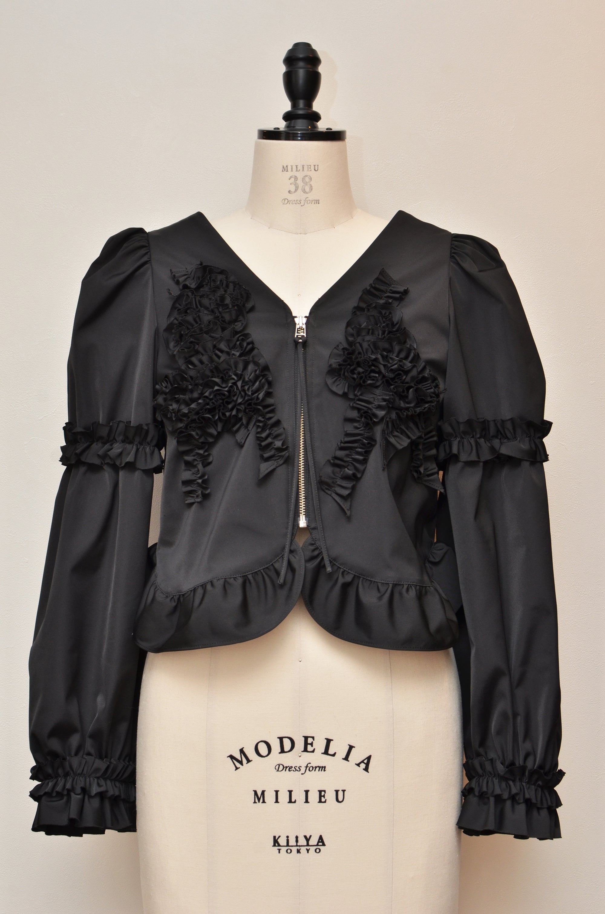 [Made to Order] [Washable] Frill Motif Double Satin Blouson