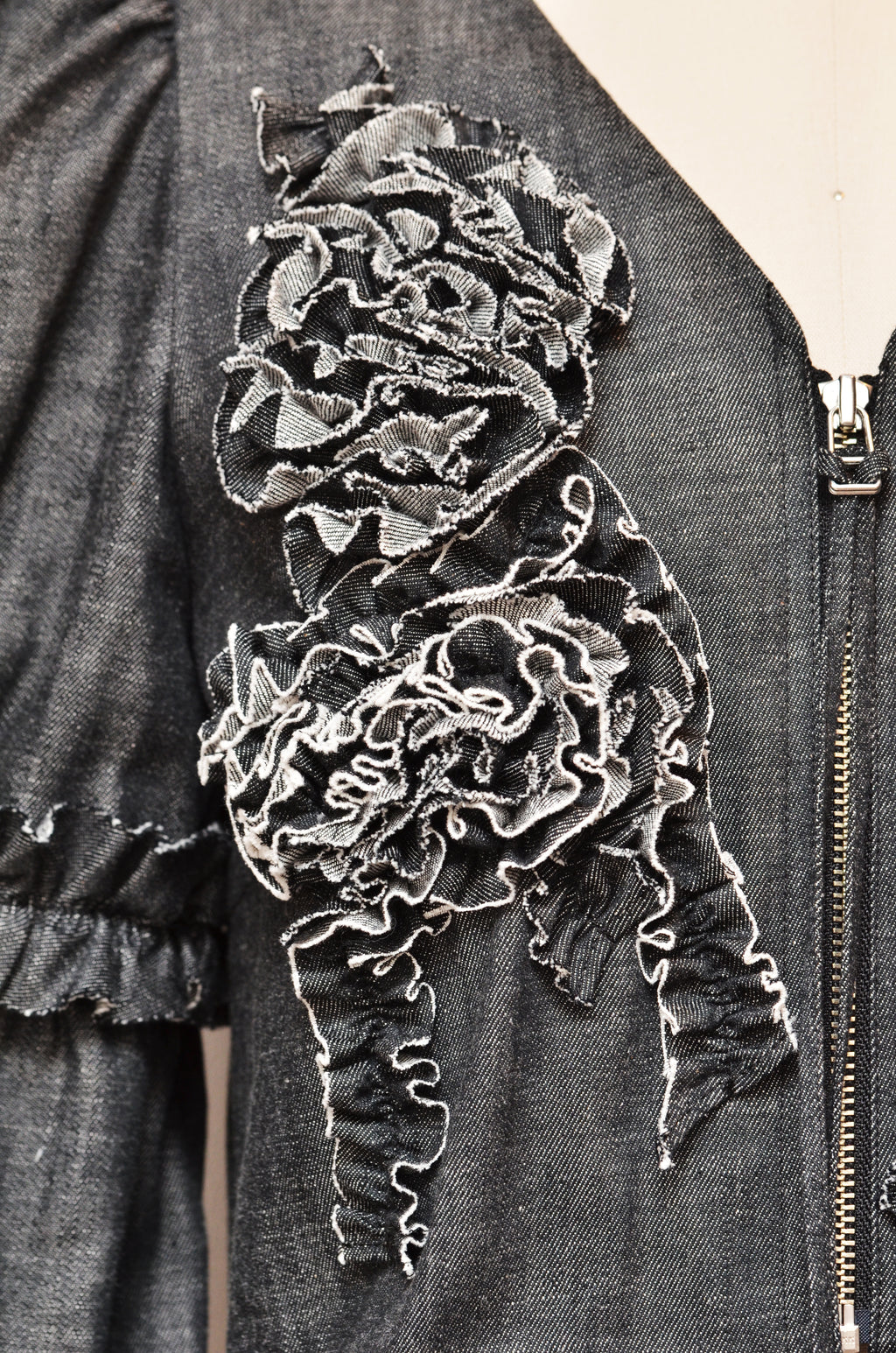 [Made to Order] [Colorfast] Frill Motif Denim-Like Blouson