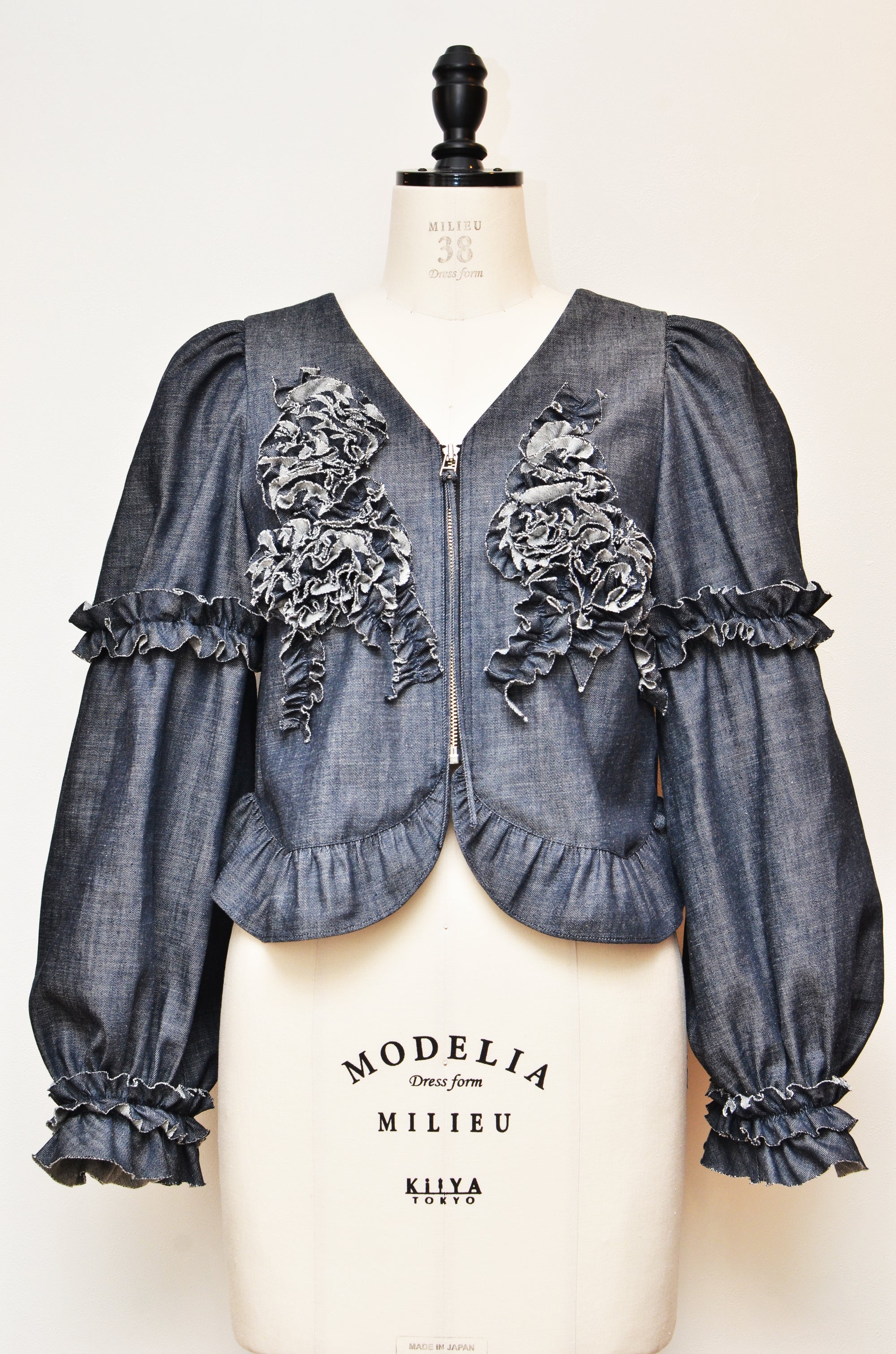 [受注生産] [色落ちしにくい]フリルモチーフデニムライクライトジャケット(NAVY)