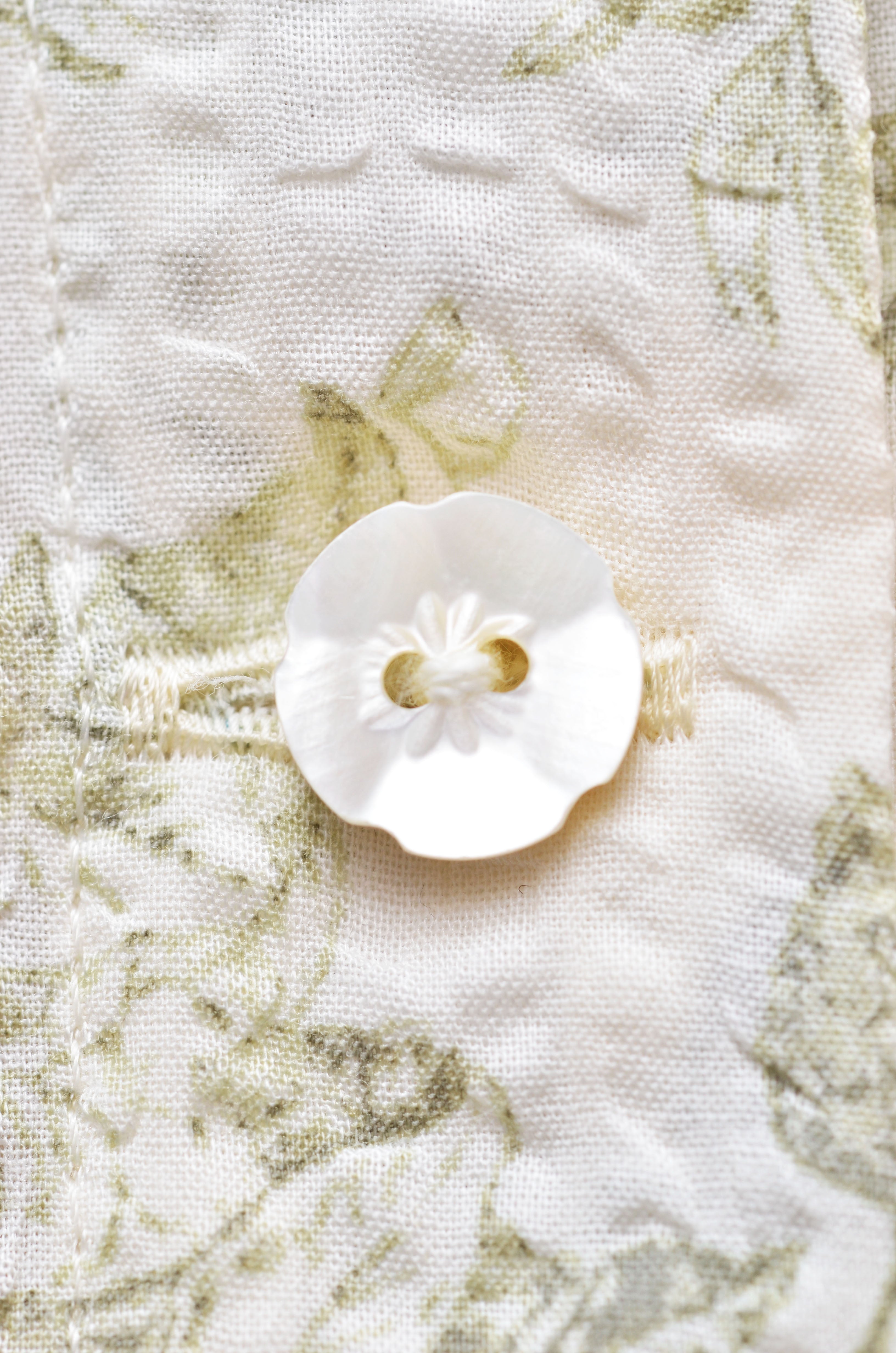 [2/14-15 TOKYO POPUP先行販売] [チクチクしない服] 浪漫ブラウス（オフ）