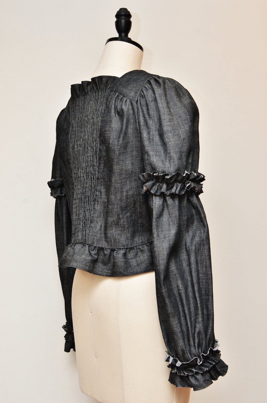 [Made to Order] [Colorfast] Frill Motif Denim-Like Blouson