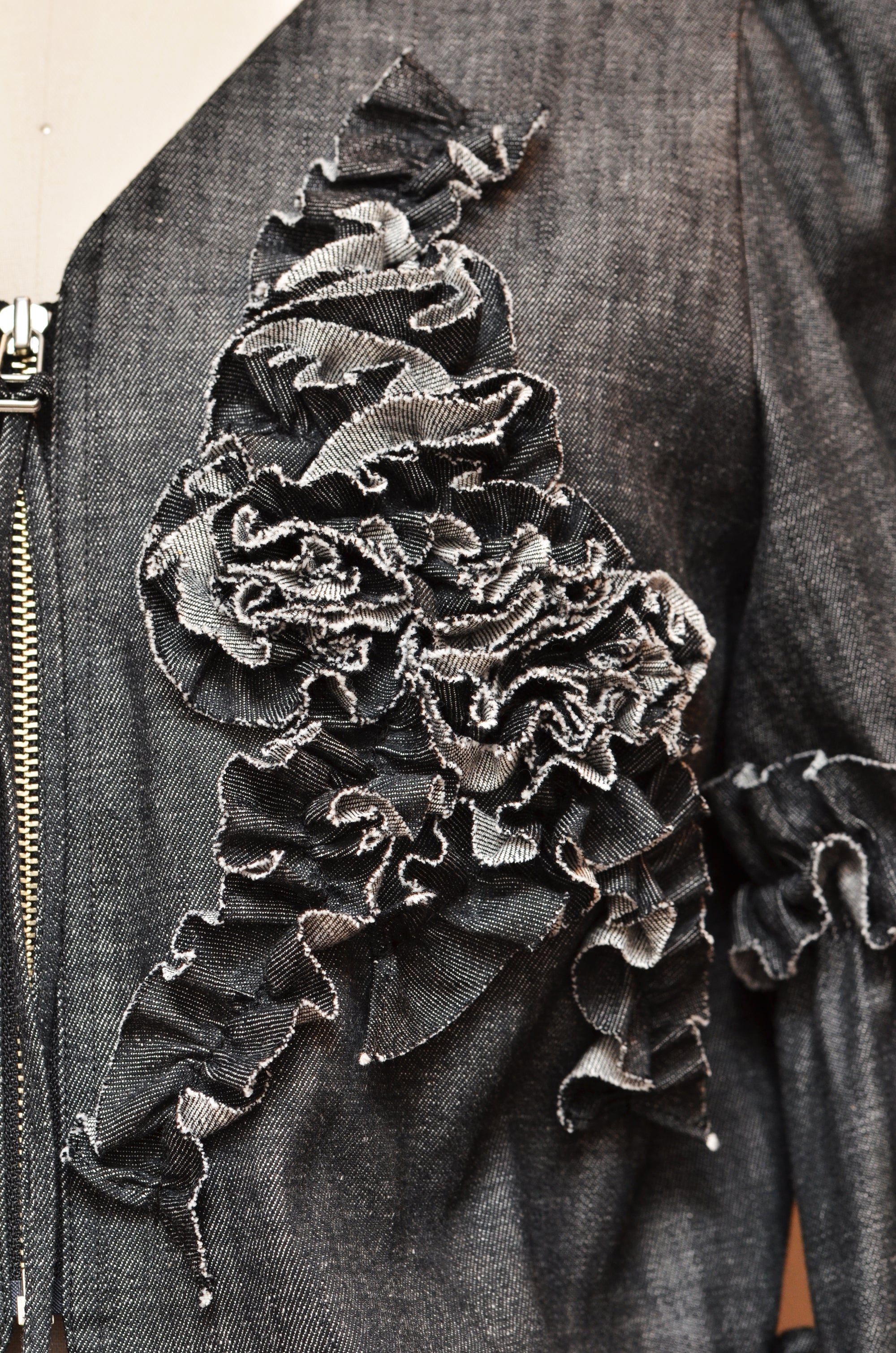 [Made to Order] [Colorfast] Frill Motif Denim-Like Blouson