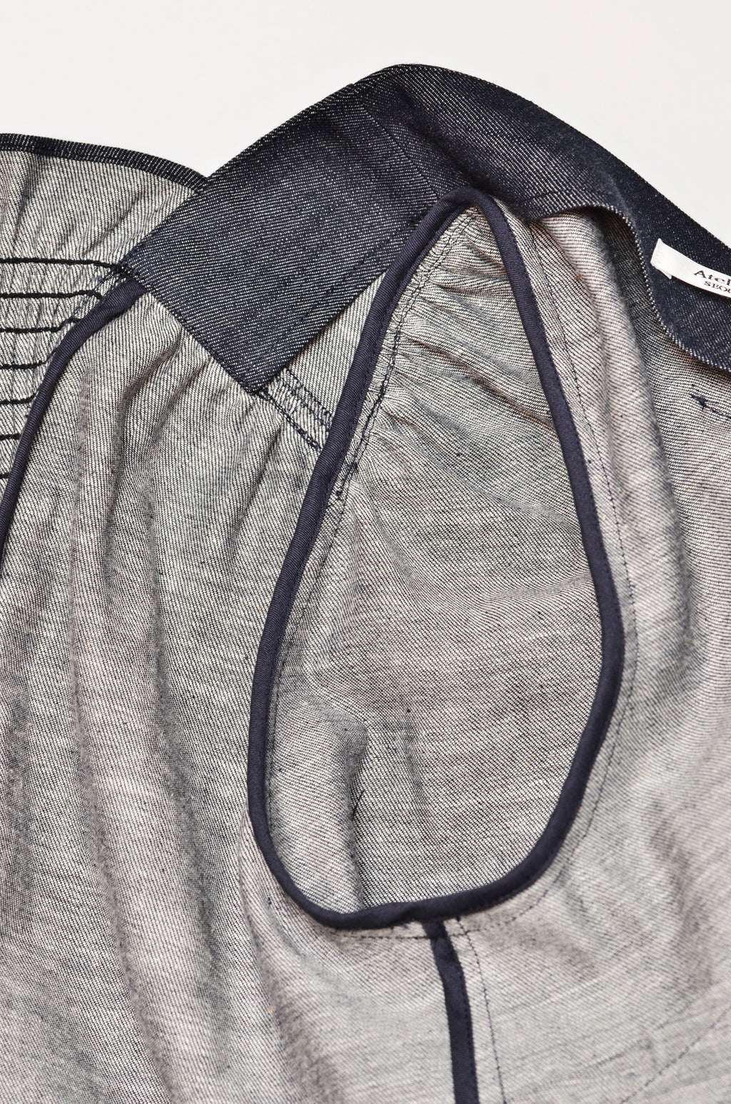 [受注生産] [色落ちしにくい]フリルモチーフデニムライクライトジャケット(NAVY)