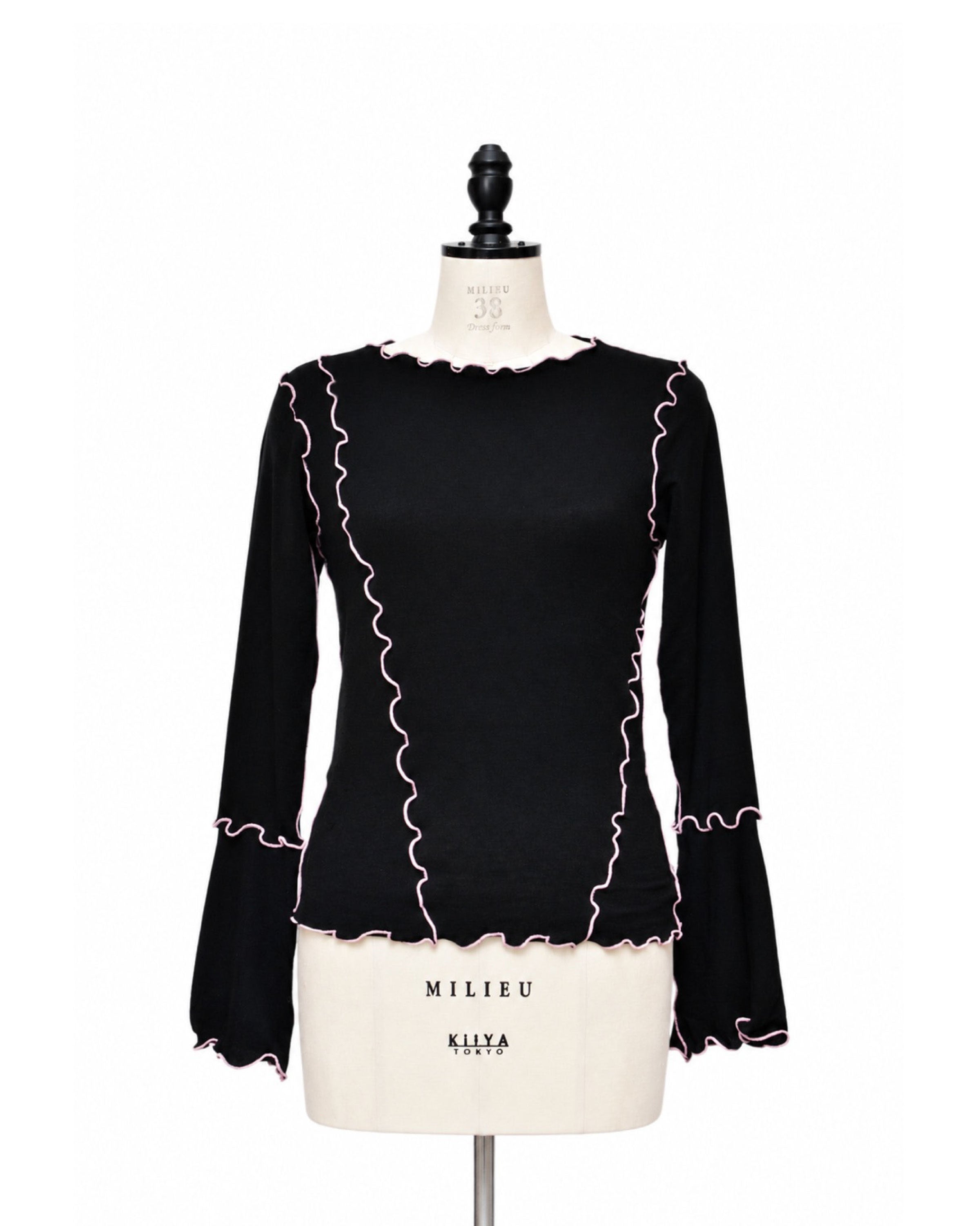 [チクチクしなくてかわいい服] 締め付けないシアートップス（ブラック） + 綿混キャミソールセット（ブラック）