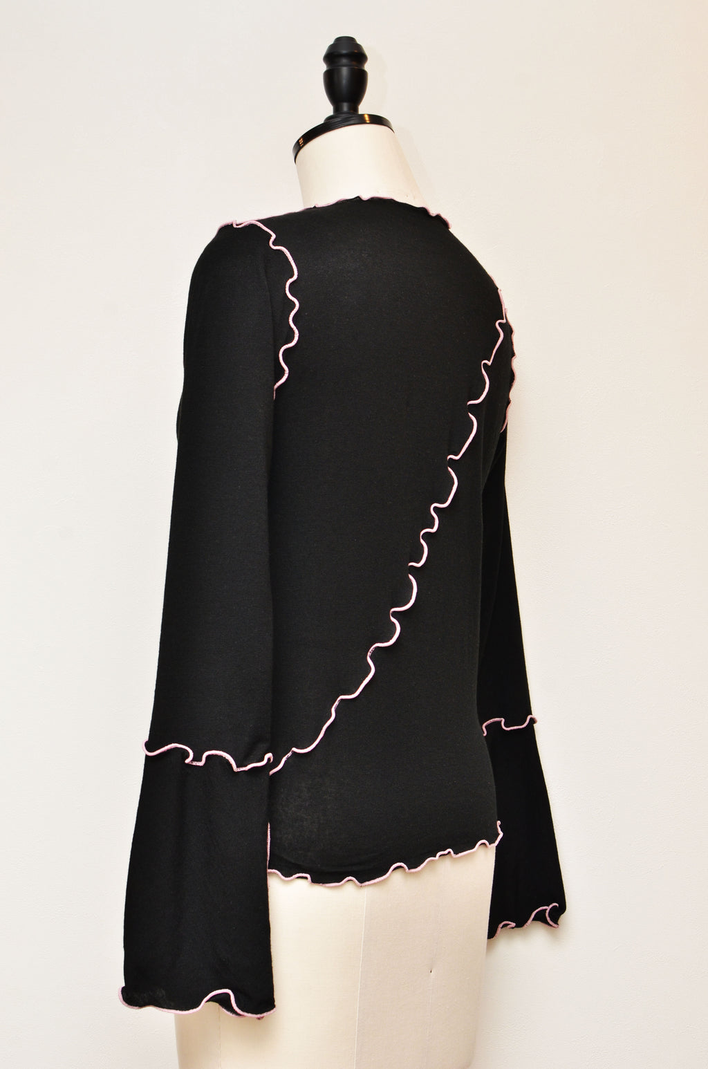 [2/14-15 TOKYO POPUP先行販売] [チクチクしない服] 締め付けないシアートップス （ブラック）