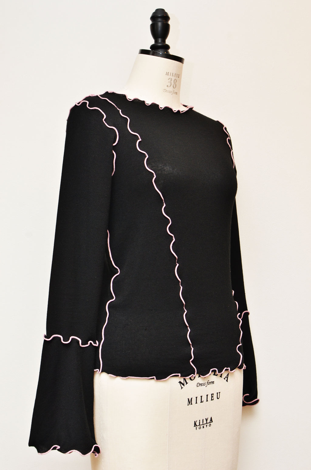 [2/14-15 TOKYO POPUP先行販売] [チクチクしない服] 締め付けないシアートップス （ブラック）