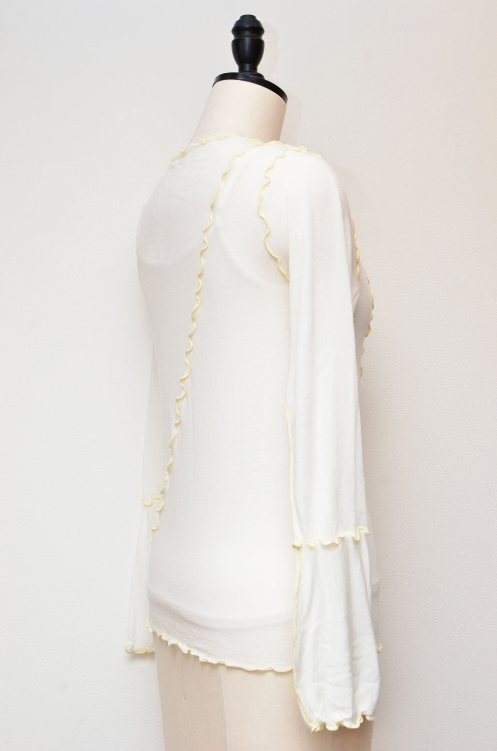 [2/14-15 TOKYO POPUP先行販売] [チクチクしない服] 締め付けないシアートップス + 綿混キャミソールセット（オフ）