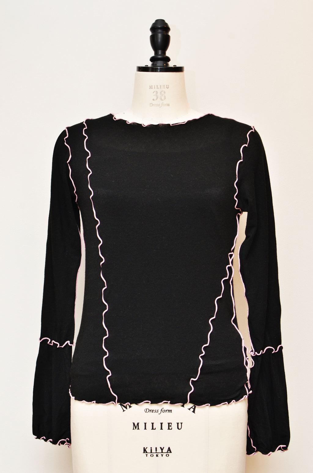 [2/14-15 TOKYO POPUP先行販売] [チクチクしない服]締め付けないシアートップス + 綿混キャミソールセット（ブラック）